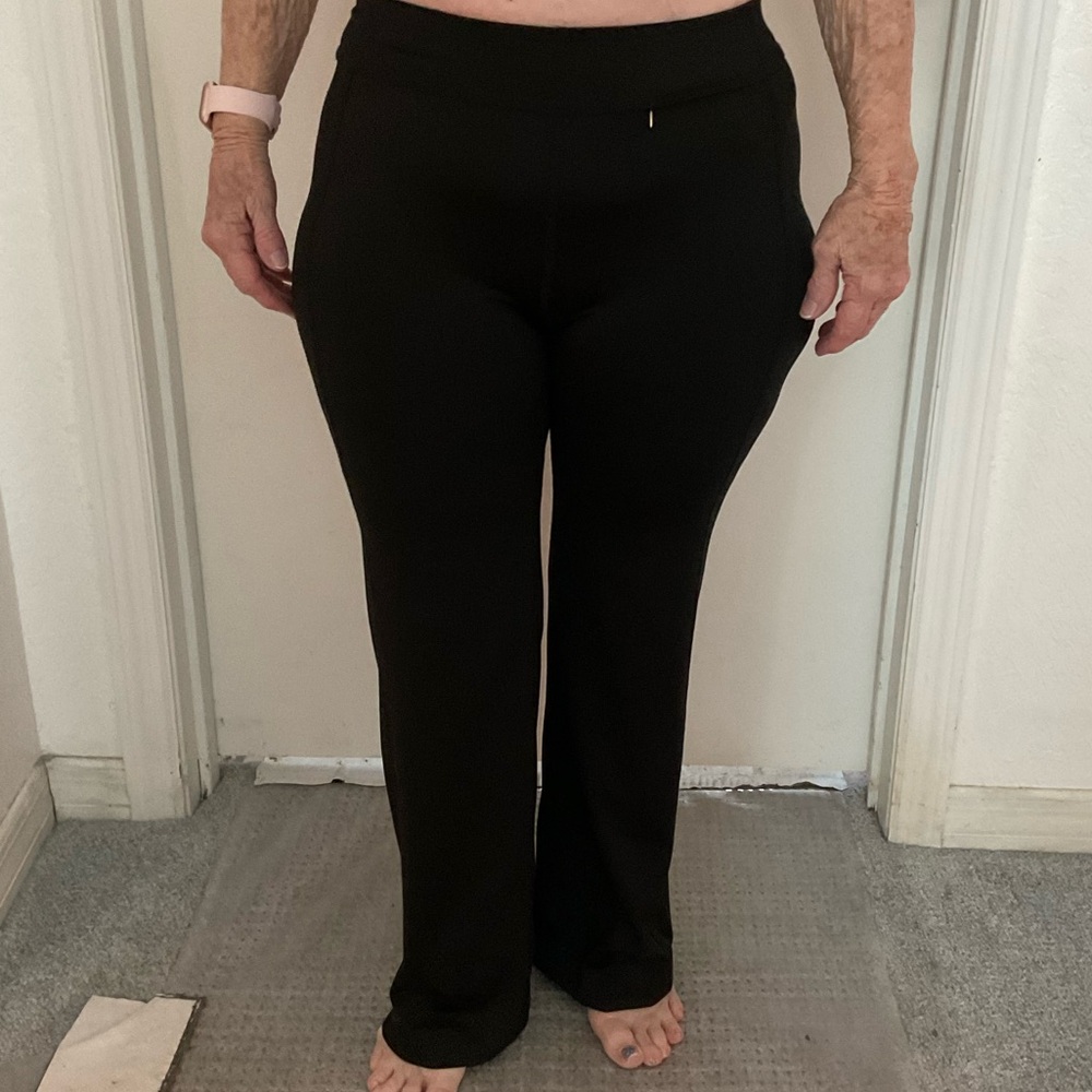 Black Leggings with Hidden Zipper